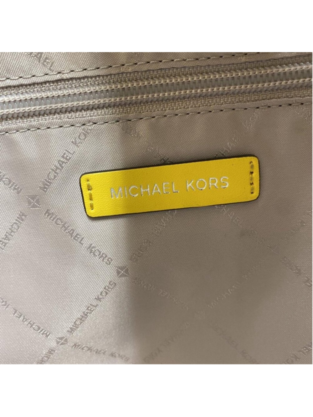 Michael Kors Kenly Large Signature Tote Bag White Yellow Citrus - Picture 9 of 10